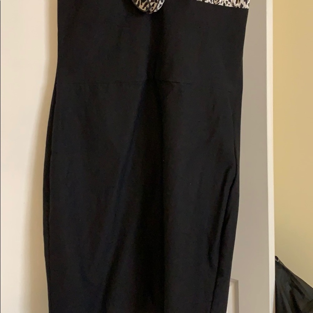 Halter top dress - Picture 3 of 3